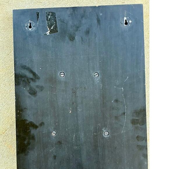 Modern Faux Horn Wall Sculpture – Black & Silver Mounted Plaque – 18x13 - Picture 4 of 4